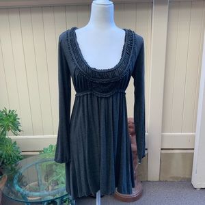 Max Studio Top, Never Worn, Size M, Lots of Flare!